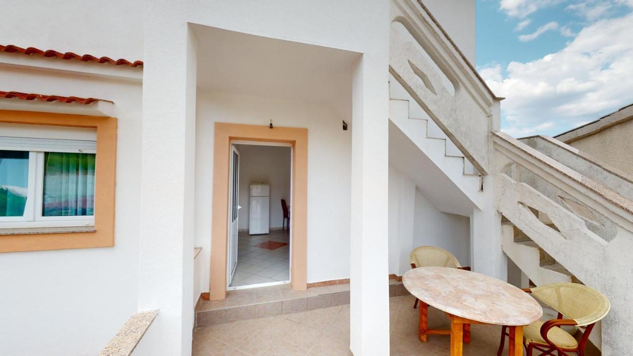 Jaska & Jelica House Apartments Metajna Bagian luar foto