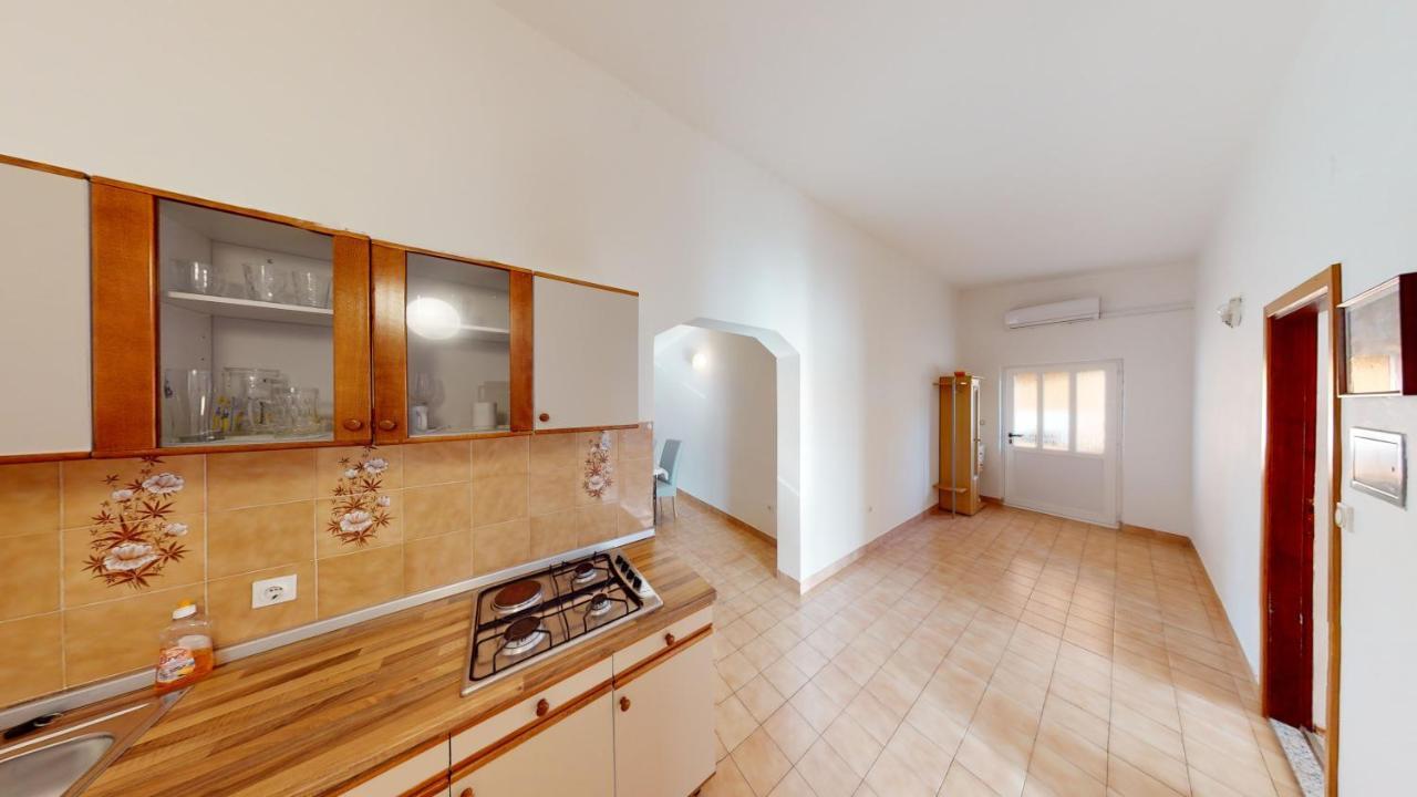 Jaska & Jelica House Apartments Metajna Bagian luar foto