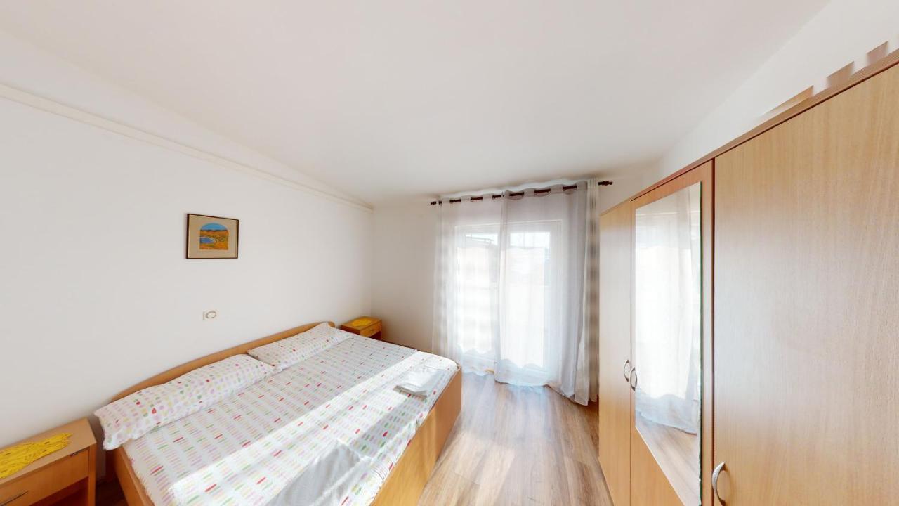 Jaska & Jelica House Apartments Metajna Bagian luar foto